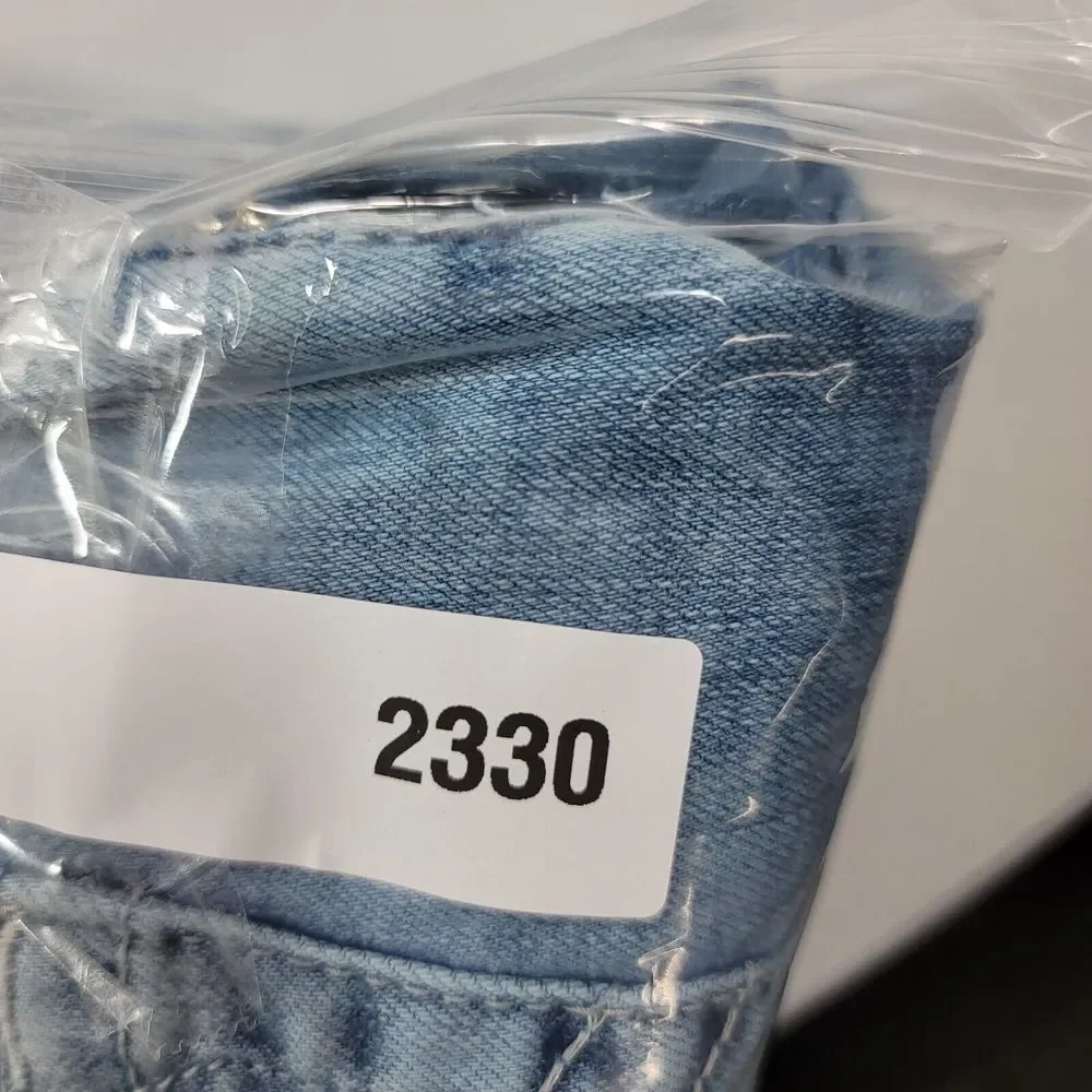 True Religion Rocco Jeans Mens 38x32 Light Wash Blue Denim Skinny Fit NEW